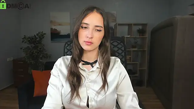 Effy Royse online show from 06/16/26, 05:37