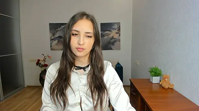 Effy Royse online show from 06/28/26, 05:30