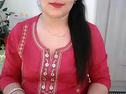  chitranshi online show from 03/18/26, 04:59