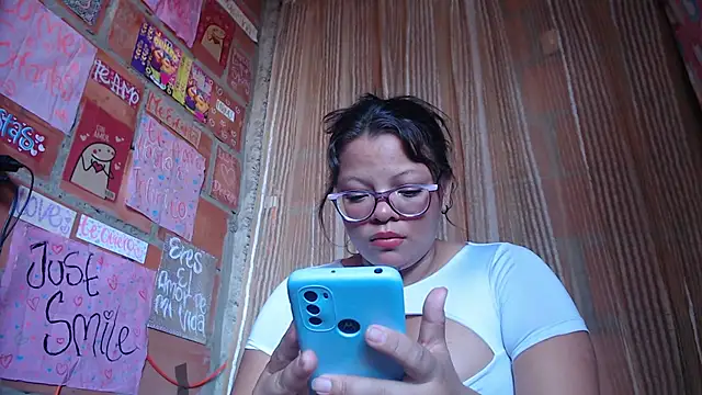 Snapshot of vanuslovelatina chatting on 03/20/26, 06:02 vanuslovelatina online show from 03/20/26, 06:02