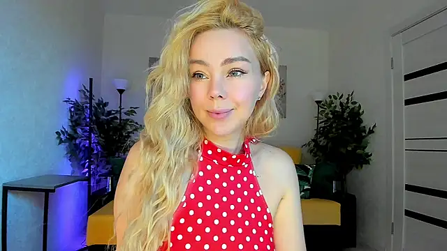 Snapshot of caty_kiss chatting on 06/08/26, 02:34 caty kiss online show from 06/08/26, 02:34