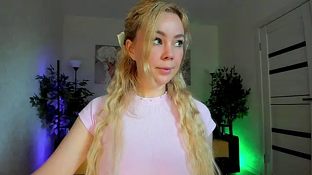 caty kiss online show from 07/13/26, 04:37