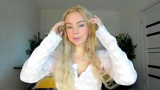caty kiss online show from 07/18/26, 03:54