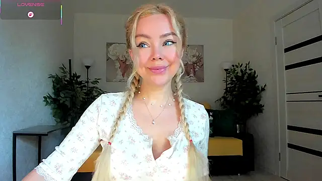 caty kiss online show from 07/27/26, 04:30
