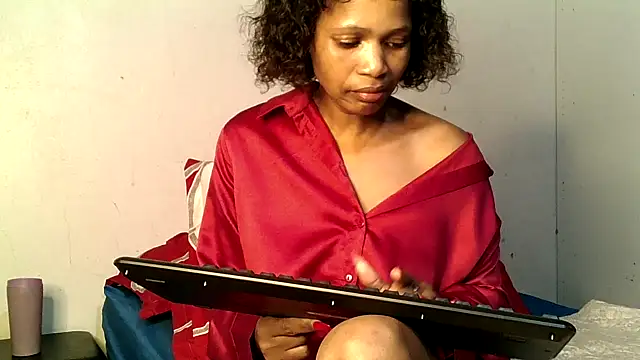 Snapshot of Mabelle_Eveline chatting on 03/11/26, 07:09 Mabelle Eveline online show from 03/11/26, 07:09
