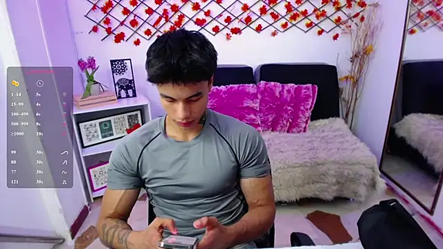 Snapshot of IanWest_ chatting on 03/11/26, 11:49 IanWest online show from 03/11/26, 11:49