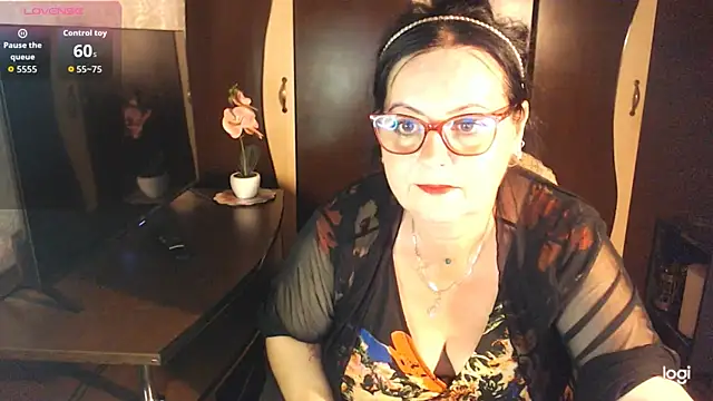 exiMIlf online show from 06/30/26, 05:14