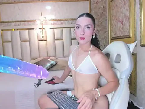 Snapshot of Veronica_hottie chatting on 03/14/26, 03:06 Veronica hottie online show from 03/14/26, 03:06