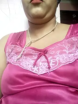 Snapshot of Nency_Love143 chatting on 05/10/26, 06:29 Nency Love143 online show from 05/10/26, 06:29