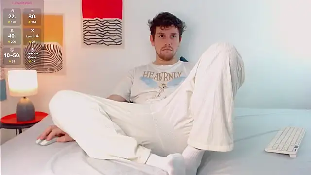 Snapshot of Luc_7 chatting on 04/06/26, 05:52 Luc 7 online show from 04/06/26, 05:52