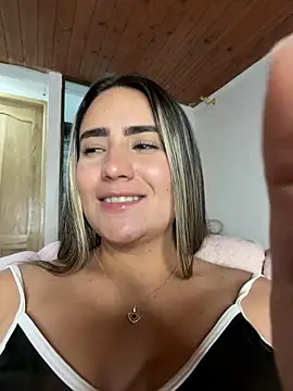 Snapshot of Miilana_ chatting on 05/03/26, 05:02 Miilana online show from 05/03/26, 05:02