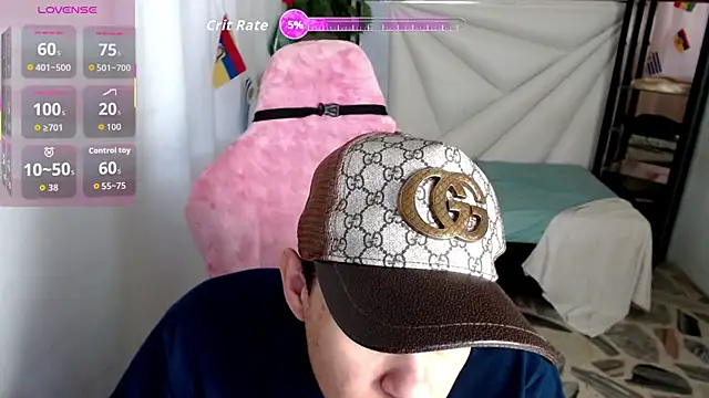 Snapshot of Top_and_bottom chatting on 06/15/26, 08:55 Top and bottom online show from 06/15/26, 08:55