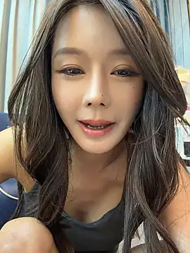 Snapshot of BBi-0329 chatting on 06/03/26, 02:33 BBi-0329 online show from 06/03/26, 02:33