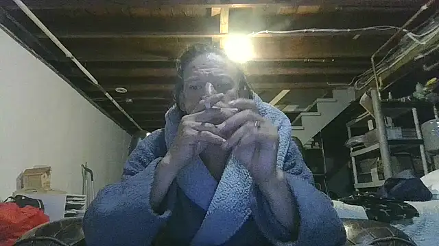 ShadowLove85 online show from 07/04/26, 06:30