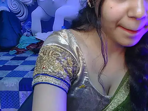 Snapshot of its-sarika01 chatting on 03/06/26, 06:32 its-sarika01 online show from 03/06/26, 06:32