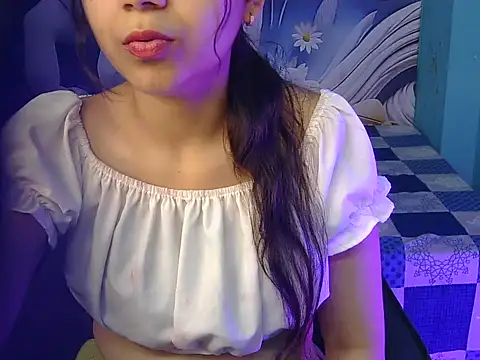 Snapshot of its-sarika01 chatting on 03/11/26, 05:35 its-sarika01 online show from 03/11/26, 05:35