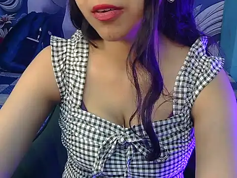 Snapshot of its-sarika01 chatting on 03/19/26, 05:55 its-sarika01 online show from 03/19/26, 05:55