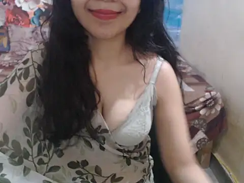 Snapshot of its-sarika01 chatting on 05/25/26, 06:30 its-sarika01 online show from 05/25/26, 06:30