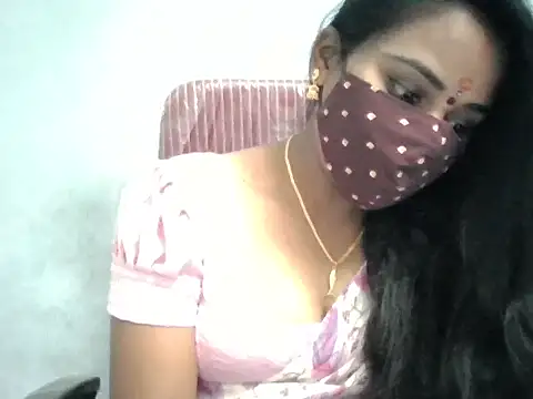 Snapshot of Rathi-priyaa chatting on 03/12/26, 05:02 Rathi-priyaa online show from 03/12/26, 05:02