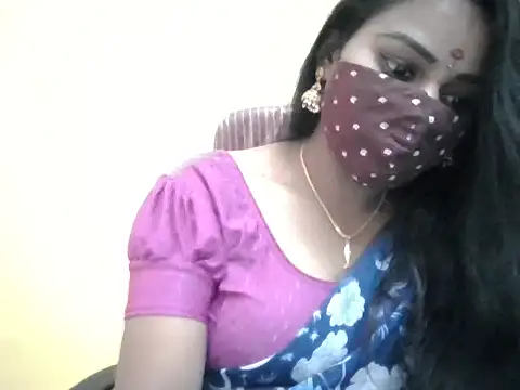 Snapshot of Rathi-priyaa chatting on 03/13/26, 04:52 Rathi-priyaa online show from 03/13/26, 04:52