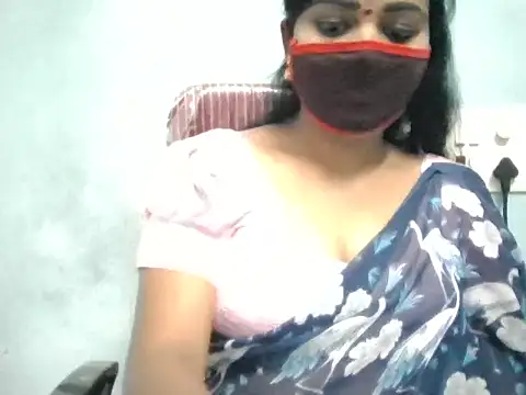 Snapshot of Rathi-priyaa chatting on 03/24/26, 04:28 Rathi-priyaa online show from 03/24/26, 04:28