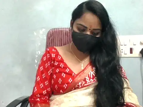 Snapshot of Rathi-priyaa chatting on 04/05/26, 04:20 Rathi-priyaa online show from 04/05/26, 04:20