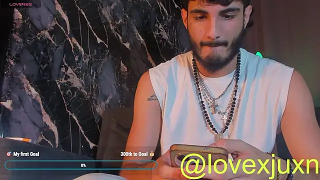 Snapshot of LovexJuxn8 chatting on 03/16/26, 07:51 LovexJuxn8 online show from 03/16/26, 07:51