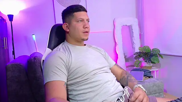  robertobaggioo online show from 06/15/26, 01:02