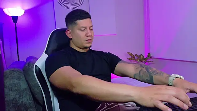  robertobaggioo online show from 07/11/26, 06:27