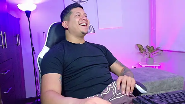  robertobaggioo online show from 07/17/26, 12:23