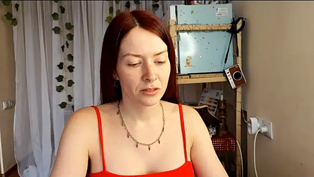 Snapshot of Kamila_Moore_ chatting on 03/03/26, 02:45 Kamila Moore online show from 03/03/26, 02:45