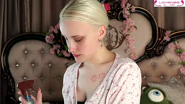 Snapshot of KirstinMcgeady chatting on 05/03/26, 11:16 KirstinMcgeady online show from 05/03/26, 11:16