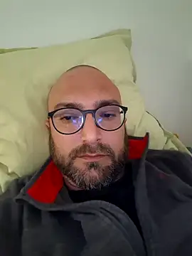 Snapshot of cetriolino chatting on 03/19/26, 03:49 cetriolino online show from 03/19/26, 03:49