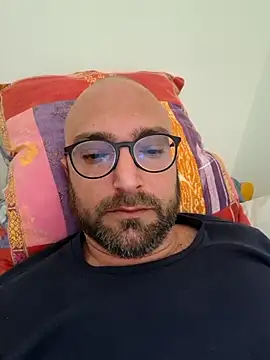 Snapshot of cetriolino chatting on 03/26/26, 07:03 cetriolino online show from 03/26/26, 07:03