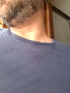 Snapshot of cetriolino chatting on 04/14/26, 05:35 cetriolino online show from 04/14/26, 05:35