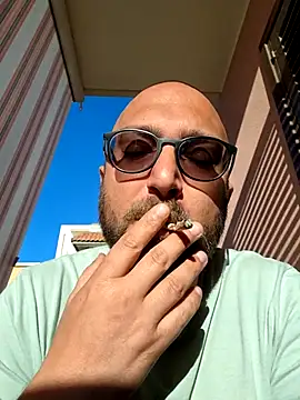 Snapshot of cetriolino chatting on 04/21/26, 05:36 cetriolino online show from 04/21/26, 05:36