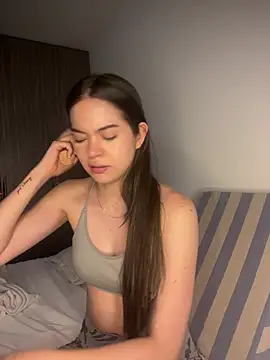 Snapshot of alyabelova chatting on 03/19/26, 03:21 alyabelova online show from 03/19/26, 03:21