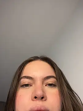Snapshot of alyabelova chatting on 03/26/26, 03:45 alyabelova online show from 03/26/26, 03:45