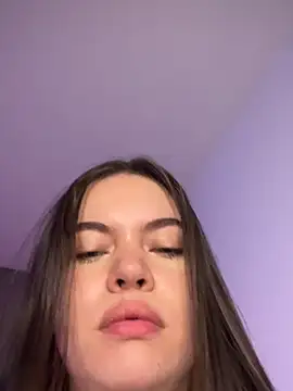 Snapshot of alyabelova chatting on 04/04/26, 04:44 alyabelova online show from 04/04/26, 04:44