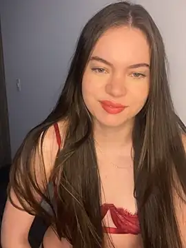 Snapshot of alyabelova chatting on 04/25/26, 04:37 alyabelova online show from 04/25/26, 04:37