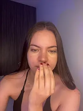 Snapshot of alyabelova chatting on 05/08/26, 05:35 alyabelova online show from 05/08/26, 05:35