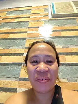 Snapshot of squirtshantal chatting on 11/25/25, 09:09 squirtshantal online show from 11/25/25, 09:09