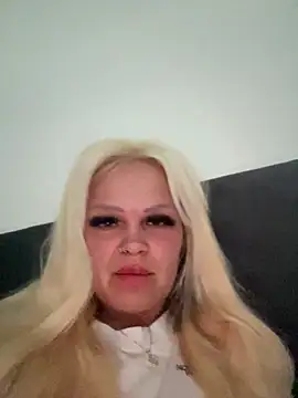 BlondeMilfXo online show from 06/13/26, 05:27