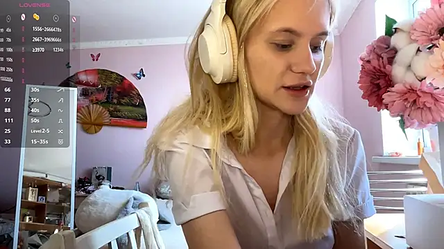 Snapshot of MelissaZaria chatting on 05/05/26, 06:21 MelissaZaria online show from 05/05/26, 06:21