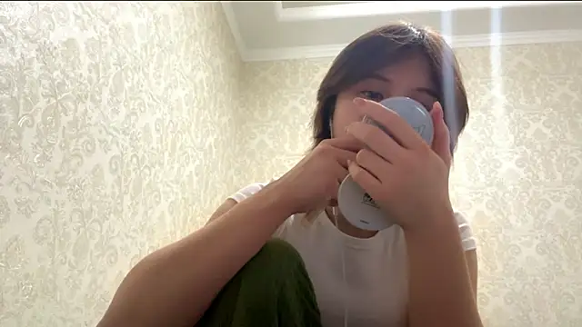 Snapshot of TrueViva chatting on 03/07/26, 01:30 TrueViva online show from 03/07/26, 01:30