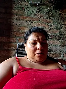 Snapshot of Juli_Powl chatting on 05/10/26, 01:16 Juli Powl online show from 05/10/26, 01:16