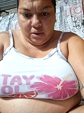 Snapshot of Juli_Powl chatting on 06/10/26, 11:24 Juli Powl online show from 06/10/26, 11:24