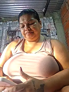 Juli Powl online show from 07/24/26, 11:52