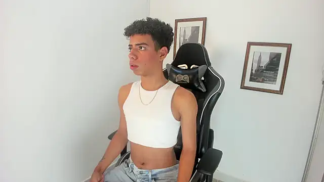 alexx cum18 online show from 07/08/26, 05:06
