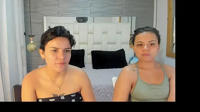 Snapshot of Veyra_sereny chatting on 04/03/26, 02:53 Veyra sereny online show from 04/03/26, 02:53